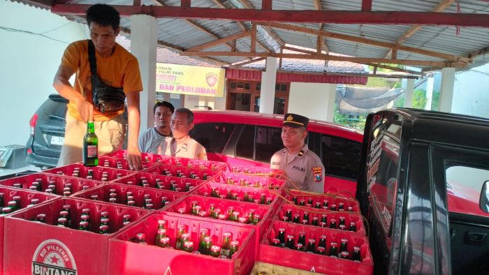 Pengiriman Ratusan Botol Miras Digagalkan Polsek Kabuh Jombang