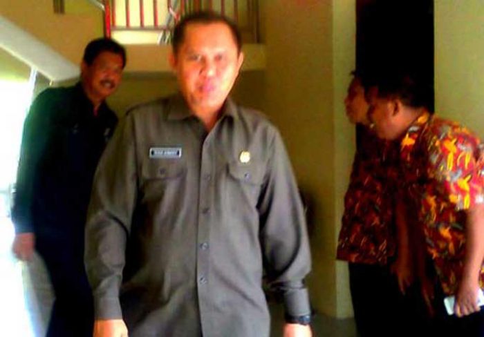 KPK Periksa Kepala Dispenda Mojokerto dan 10 Pengusaha Terkait Dugaan Gratifikasi Bupati MKP