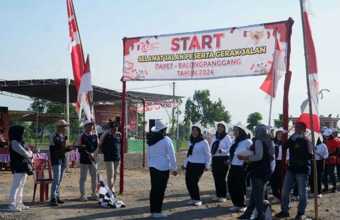 Sambut HUT ke-79 RI, PKK di Desa Jombangdelik Gresik Ikuti Lomba Gerak Jalan