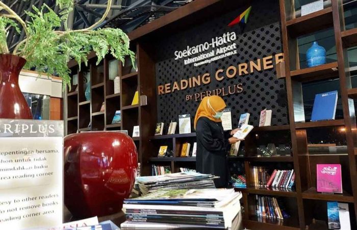 Tangkal Disrupsi Informasi, Gubernur Khofifah Dorong Peningkatan Minat Baca dan Literasi Masyarakat