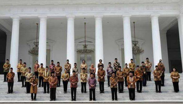 Presiden Jokowi Rombak Kabinet Pertengahan April