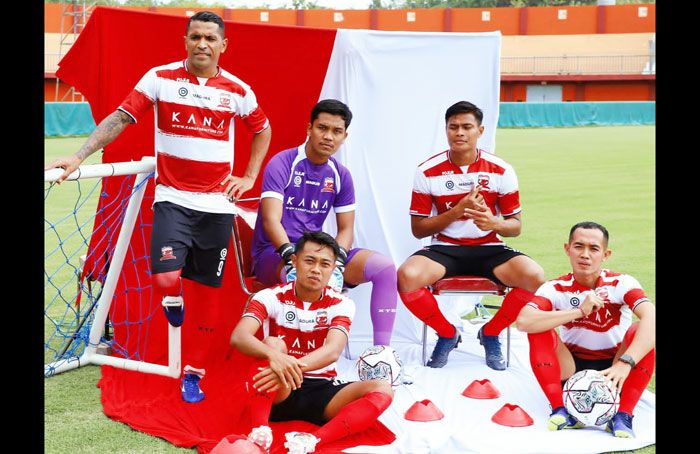 Inilah Jersey Terbaru Madura United FC dalam Hadapi Liga 1 Indonesia Musim 2022-2023