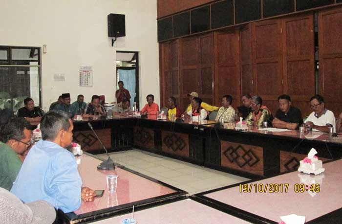 Tolak Angkutan Online, Tukang Ojek Konvesional di Kota Madiun Demo DPRD