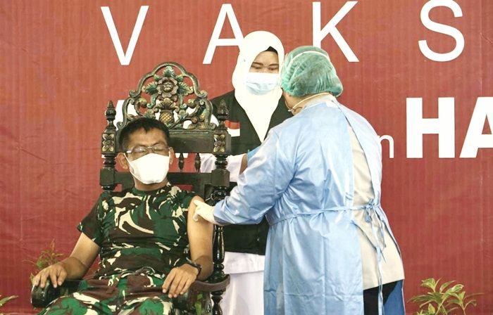 Vaksinasi Covid-19 di Sumenep, Dandim Gantikan Bupati Divaksin Pertama