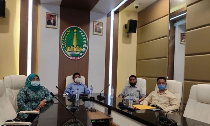 ​Plt. Asisten Pemerintahan Sekretariat Daerah Kota Pasuruan Ikuti Sosialisasi Protkes dari Mendagri