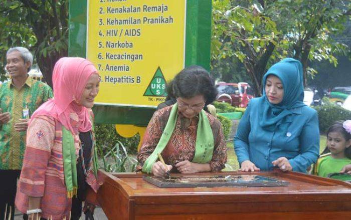 Tim LLSS Kunjungi Gresik, Bangga dengan Banyaknya Inovasi UKS