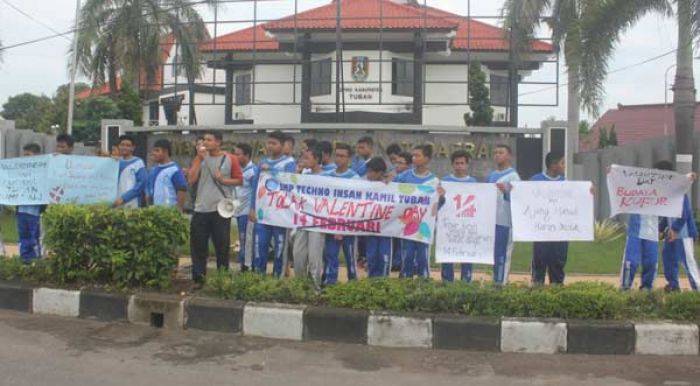 Pelajar di Tuban Gelar Aksi Damai Tolak Valentine, Pemerhati Pendidikan: Mungkin Cari Sensasi