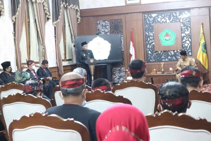 Lantik 29 JPT Pratama, Bupati Pamekasan: Kerja Maksimal, Majukan Bumi Gerbang Salam