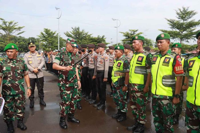 Personel Gabungan Ikuti Apel Gelar Pasukan Pam Kunker Presiden Jokowi di SIdoarjo