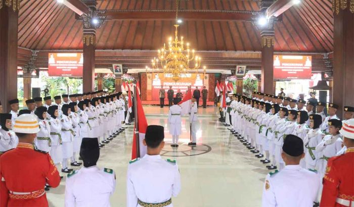 Bupati Mojokerto Lantik 80 Anggota Paskibraka