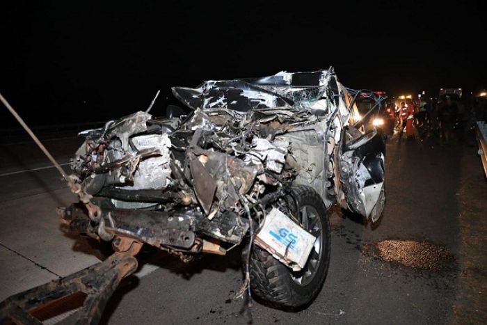 Mobil Kapolres Tulungagung Kecelakaan di Tol Sumo, Istri dan Ajudan Meninggal