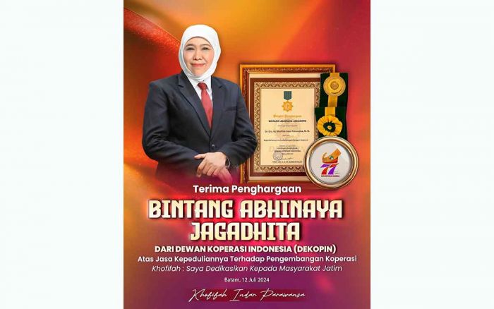 Terima Bintang Abhinaya Jagadhita di Bidang Koperasi, Khofifah: Untuk Masyarakat Jawa Timur