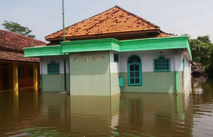 Ponpes Fathul Lathif di Rejoso Pasuruan Kebanjiran, Acara NU Dipindah