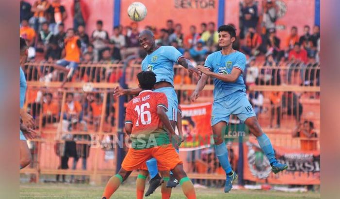 Uji Coba, Persibo Takluk 0-2 dari Persela, Nil Maizar: Persibo Sudah Layak di Liga 1