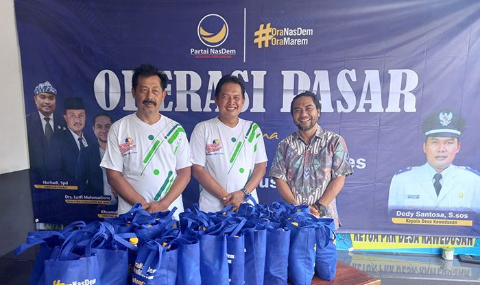 Operasi Pasar NasDem Kabupaten Kediri Diserbu Warga Kawedusan