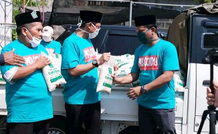 Hijaukan Kembali Pasuruan dari Zona Merah, PKB Launching Satgas Covid-19 dan Bagi Sembako