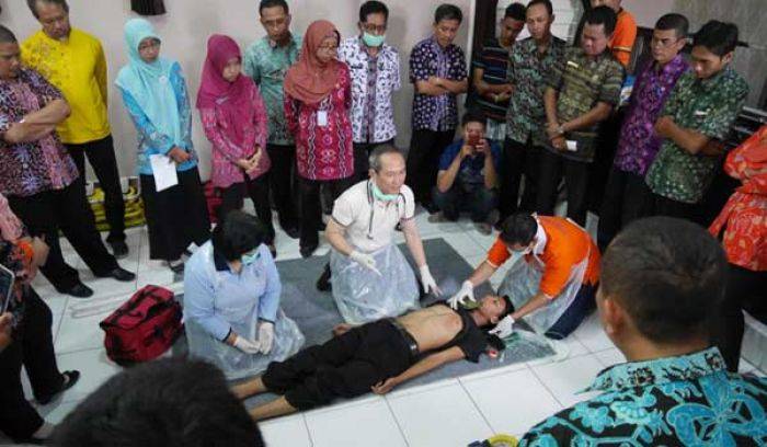 Tingkatkan Mutu Pelayanan, Dinkes Tuban Latih PPGD Ratusan Tenaga Medis