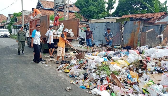 ​Atasi Permasalahan Sampah, Bupati Bangkalan Ajak OPD Bantu DLH
