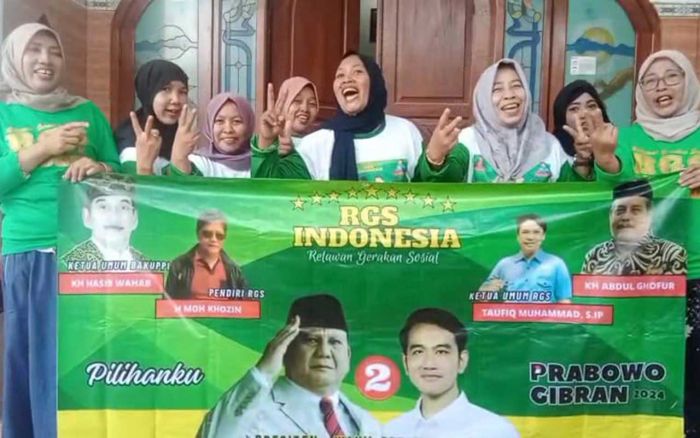 Menangkan Prabowo-Gibran, Srikandi RGS Indonesia Kampanye Door to Door di Gresik