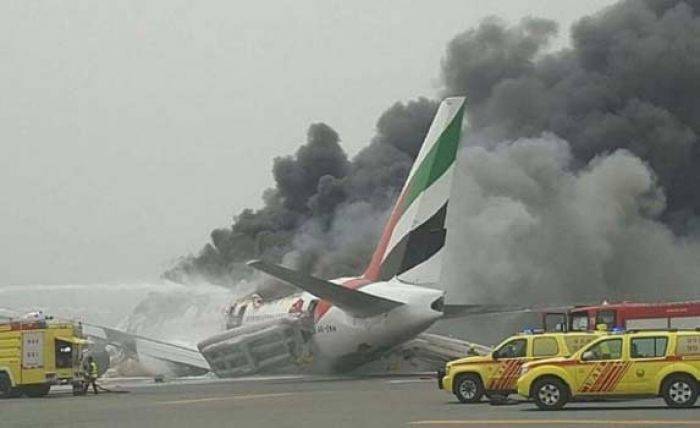 Gagal Mendarat, Emirates Airlines Terbakar, 282 Penumpang dan 18 Kru Pesawat Selamat