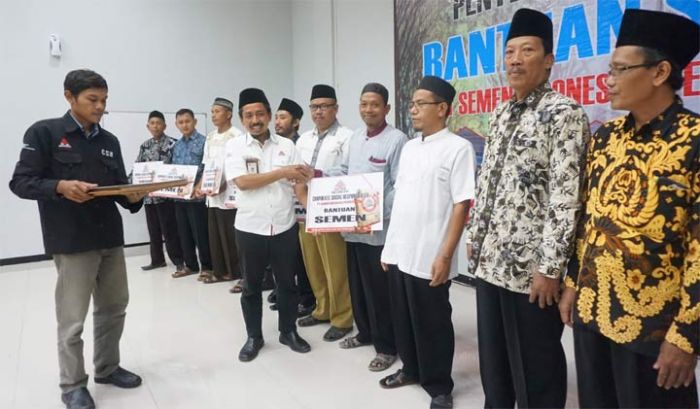 Semen Indonesia Salurkan Bantuan 6.030 Sak Semen ke 38 Lembaga