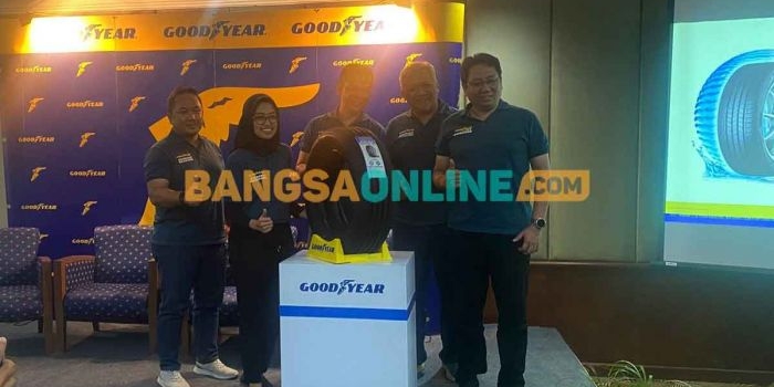 Pimpinan Goodyear Indonesia saat launching produk baru di Semarang. Foto: BANGSAONLINE