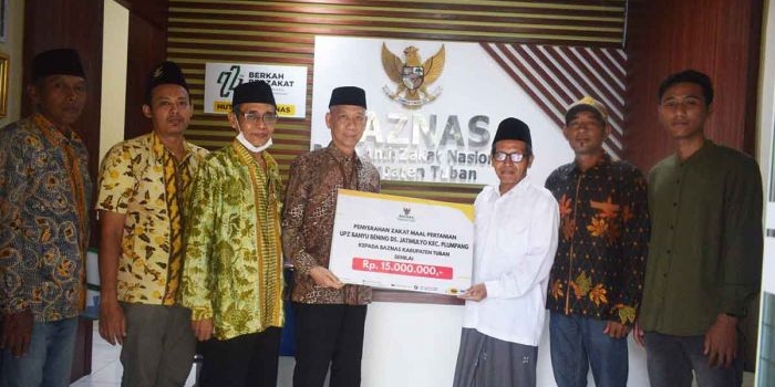 upz-banyu-bening-tuban-setor-zakat-ke-baznas-rp15-juta