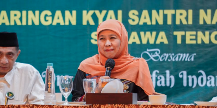 Khofifah Indar Parawansa saat memberi sambutan di acara forum silaturahmi dan pengukuhan pengurus JKSN se-Jawa Tengah (dok. Ist)