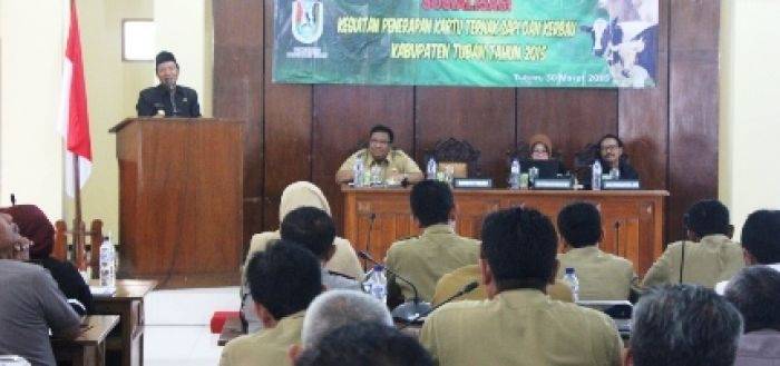 Acara sosialisasi kartu identitas ternak (KIT) dihadapan tamu undangan di gedung korpri kompleks pendopo krido manunggal Tuban. (Suwandi/BANGSAONLINE)