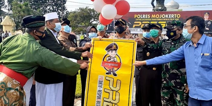 Kapolres Mojokerto AKBP Dony bersama Forkopimda dan elemen masyarakat siap dukung Polri Presisi.