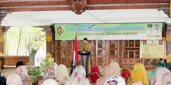 Wabup Pungkasiadi ketika hadir dalam
Peringatan Maulid Nabi Muhammad SAW 1440 Hijriyah Tahun 2018.