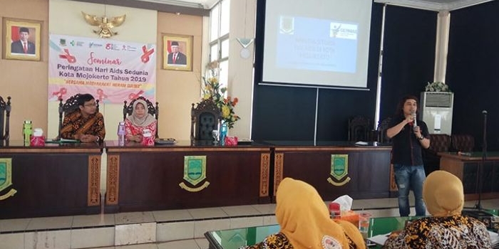 Acara sosialisasi penyakit HIV/AIDS di Pendopo Graha Praja Wijaya. foto: YUDI EP/ BANGSAONLINE