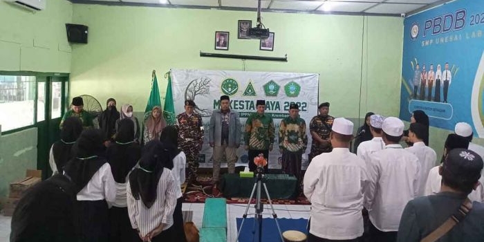 Suasana kaderisasi pemuda-pemudi Nahdliyin yang dilakukan IPNU-IPPNU Kecamatan Krembangan.