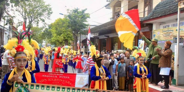 karnaval-budaya-meriahkan-hardiknas-2023-di-kota-pasuruan