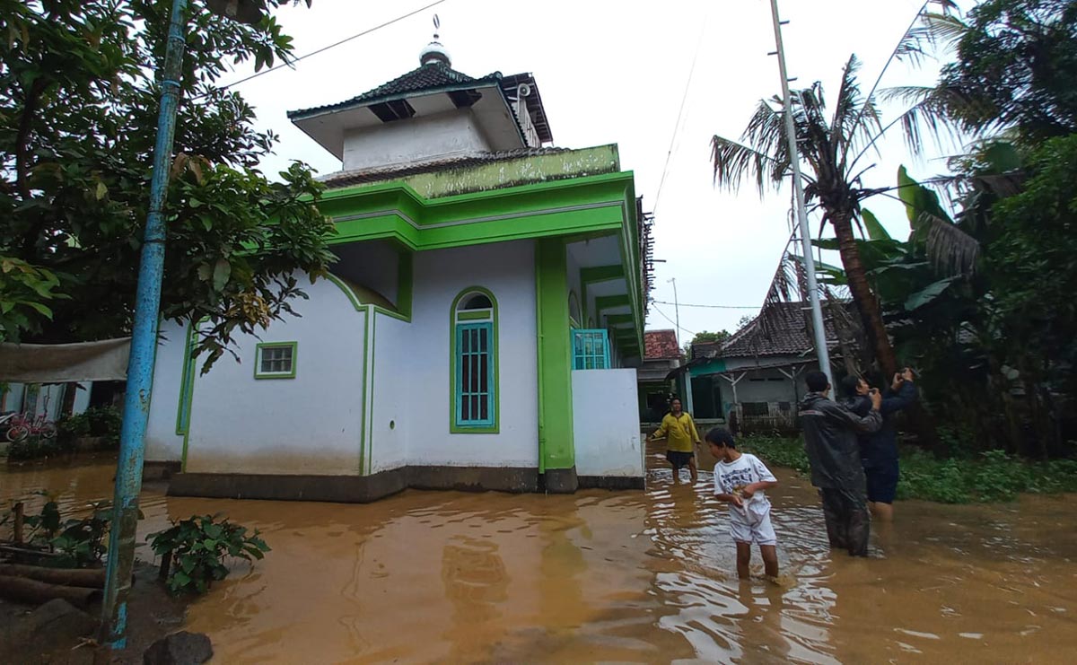 Tiga Kecamatan Di Kabupaten Pasuruan Terendam Banjir Luapan Sungai