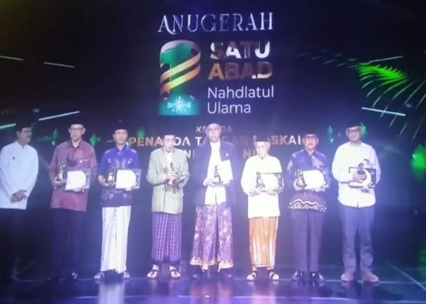 Daftar Kiai Dan Pesantren Peraih Penghargaan Satu Abad Nu