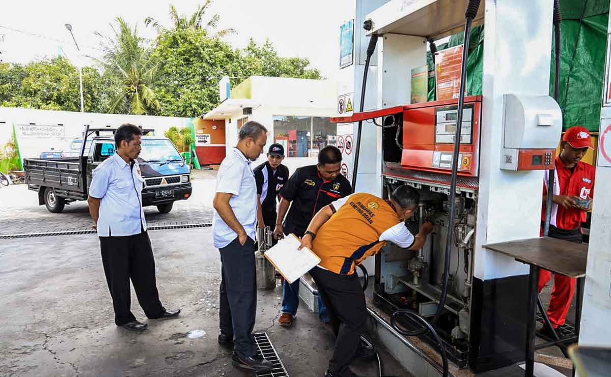 Sambut Nataru Disperdagin Kota Kediri Tera Ulang Spbu