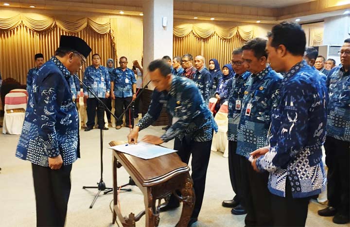Siswadi Resmi Dilantik, Bupati Sambari: Tugas di BPPKAD Sangat Berat