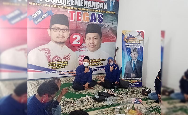 Hasjim Asjari didampingi pengurus dan kader DPD NasDem,