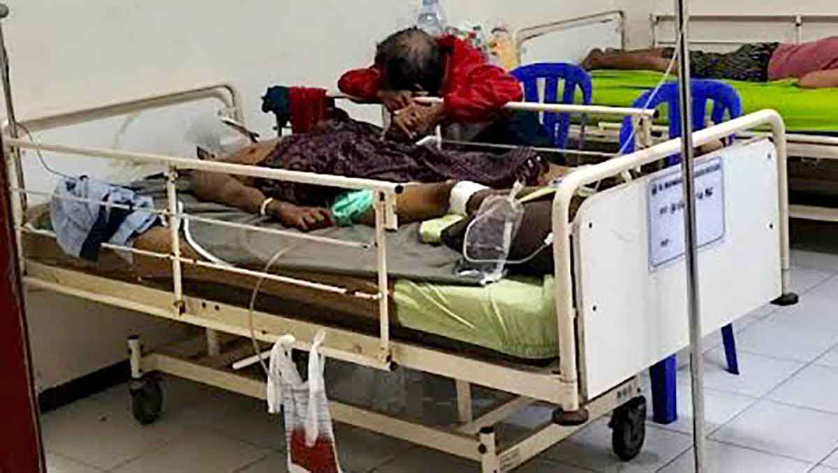 Kondisi jambret saat mendapat perawatan di RS Bhayangkara Polda Jatim.  