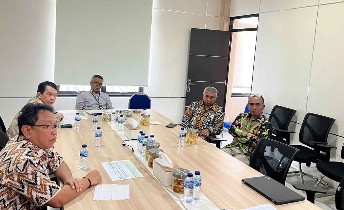 Kantah Kabupaten Pasuruan Ikuti Rapat Daring soal Tindak Lanjut Monev Kementerian ATR/BPN