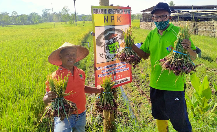 Ari Guntur Prihantono, S.T.P., (kiri) dan Ir. Agung Sudjatmiko. (foto: ist) 