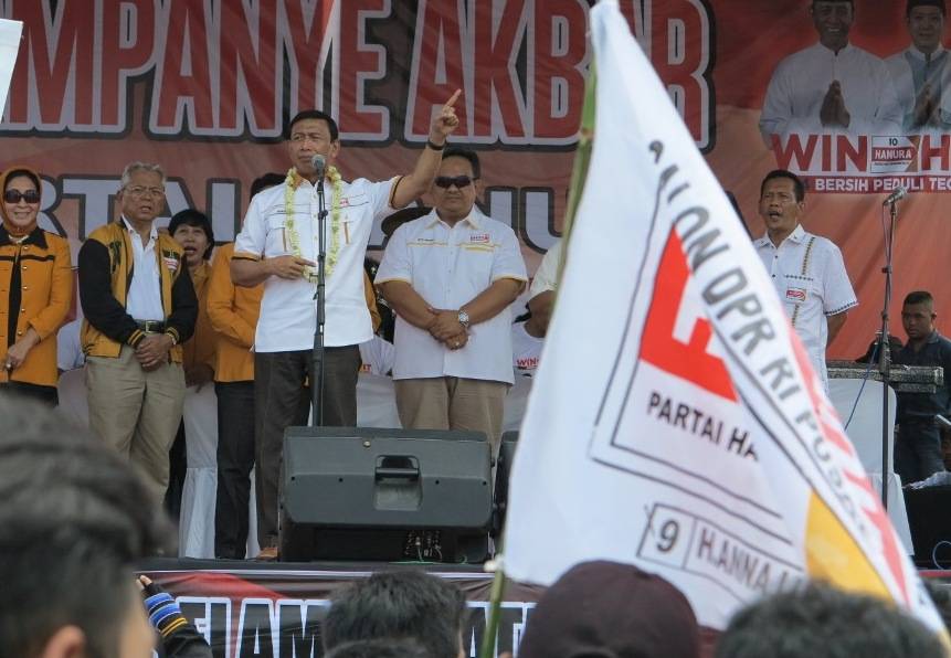 Ketua umum Hanura, Wiranto saat berorasi di kampanye hari pertama di Kabupaten Blitar. Foto:trisusanto/BANGSAONLINE