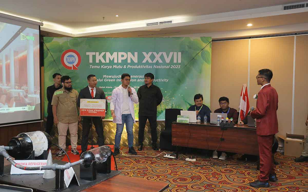 Salah satu Gugus Inovasi Petrokimia Gresik mendapatkan penghargaan di ajang TKMPN 2023. Foto: Ist