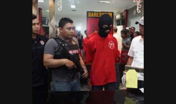 Pelaku pengeroyokan ditangkap.