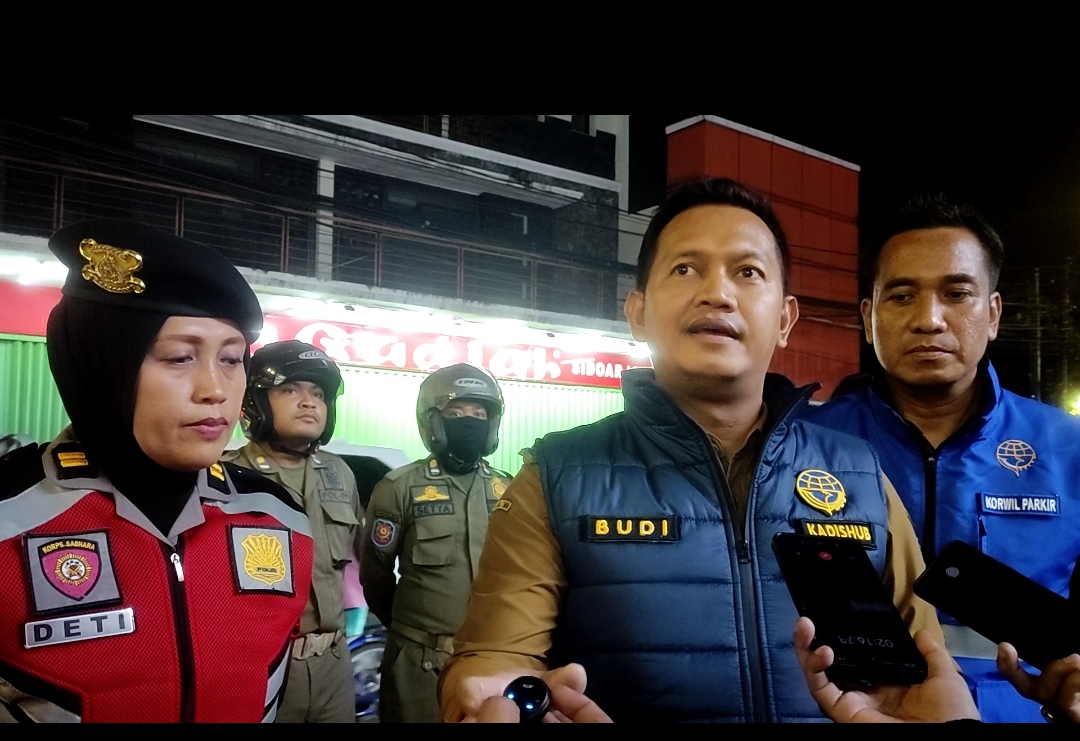 Budi Basuki saat memberi keterangan kepada awak media