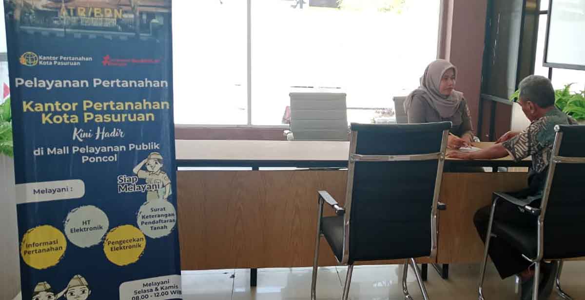 Pelayanan yang dilakukan petugas dari Kantah Kota Pasuruan.