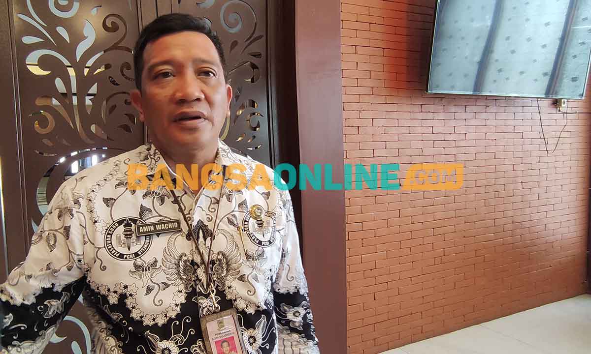 Kepala Disdikbud Kota Mojokerto, Amin Wachid. Foto: YUDI EKO PURNOMO/BANGSAONLINE