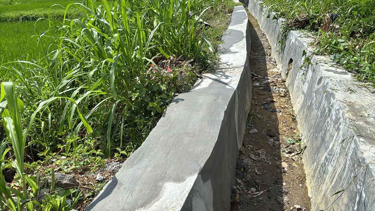 Proyek irigasi P3-TGAI Hippa di Desa Batuporo Barat, Kecamatan Kedungdung, Sampang, sudah diperbaiki oleh kelompok P3A Bismillah. Foto: Ist
