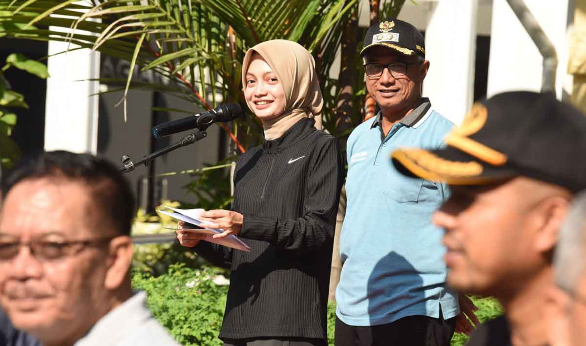 Wali Kota Kediri bersama wakilnya saat mengikuti lomba. Foto: Ist